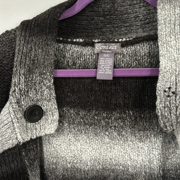 💙2/$15 or 3/$20 - sweater - Picture 3 of 3